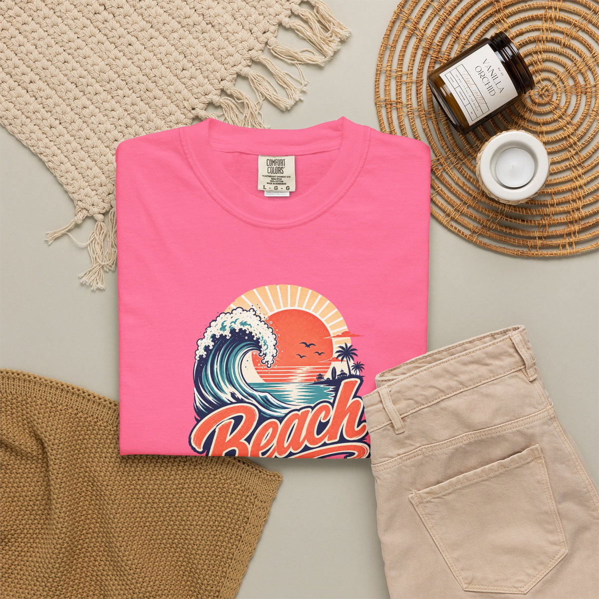 Beach Lovers Retro Sunset Wave T-Shirt | Vintage Ocean Surf Graphic Tee